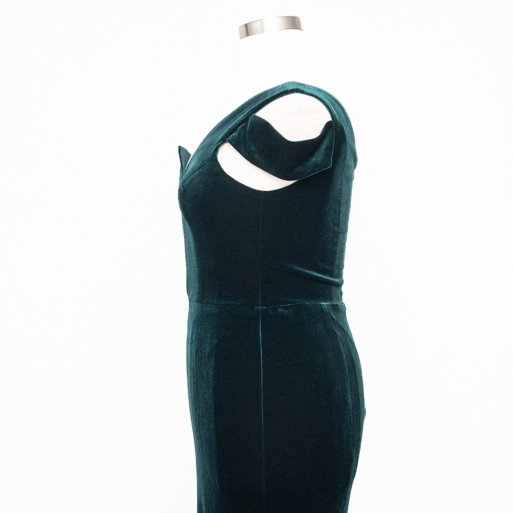 Betsy &‎ Adam | New! Ella long velvet one shoulder gown - Picture 8 of 12